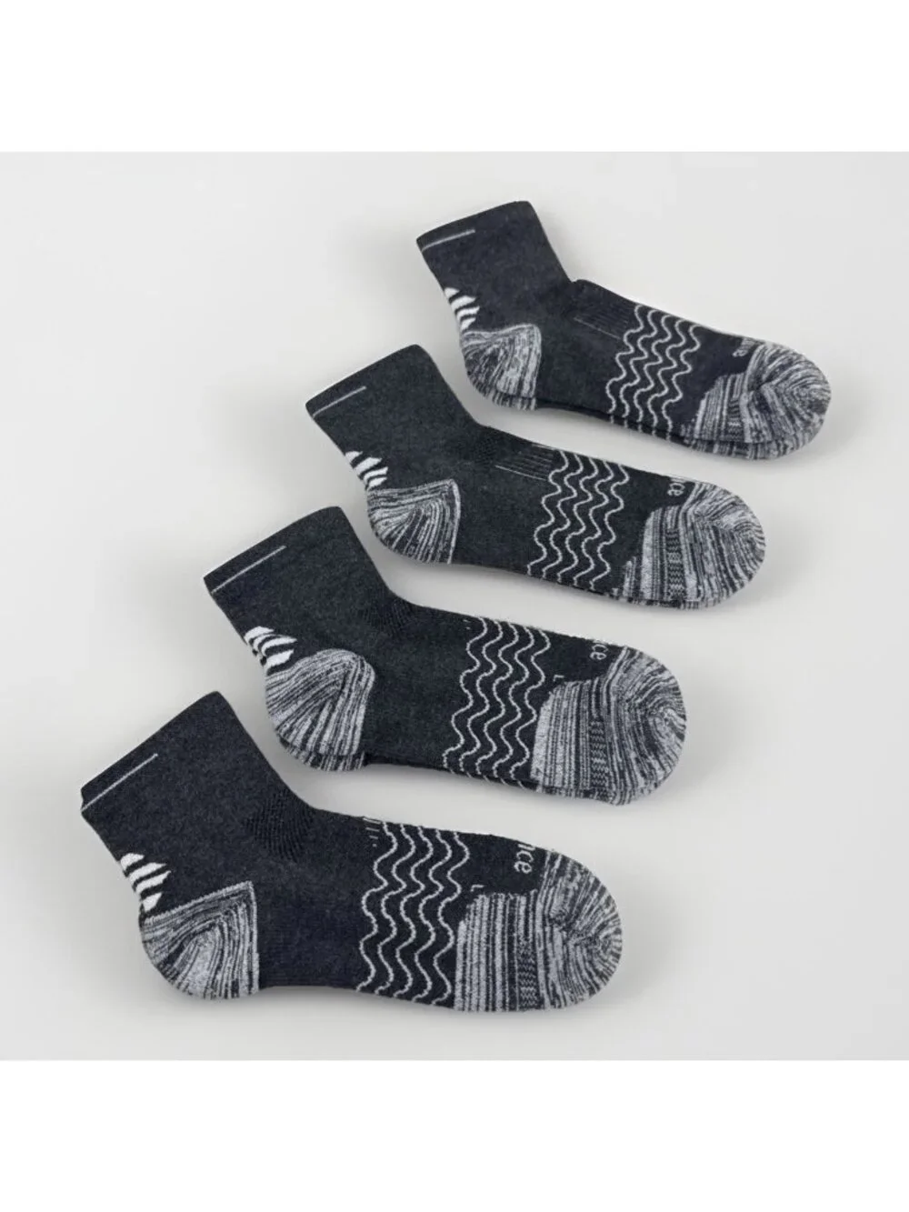 Quince Women's Performance Running Quarter Socks 4-Pack in Grey Size XS/S 4-6